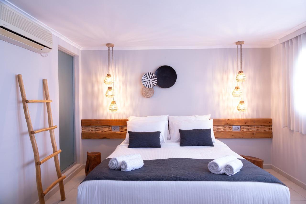 Glykeria Mini Suites Perivolos  Extérieur photo