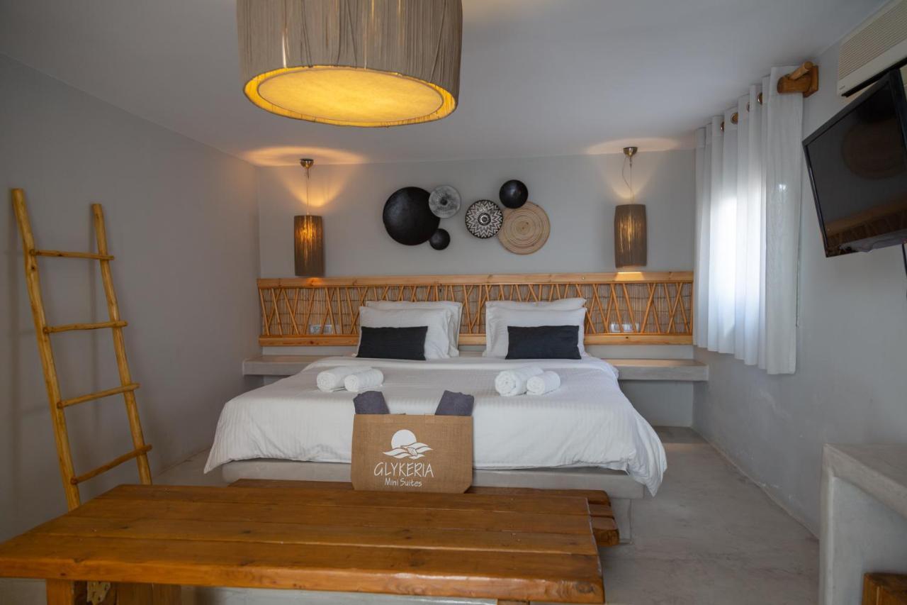 Glykeria Mini Suites Perivolos  Extérieur photo