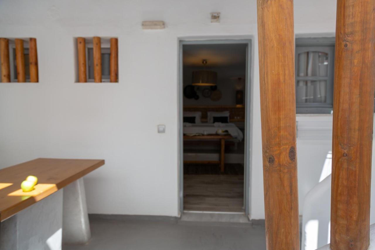 Glykeria Mini Suites Perivolos  Extérieur photo
