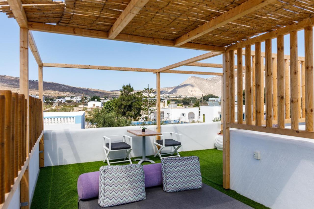 Glykeria Mini Suites Perivolos  Extérieur photo